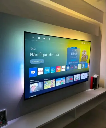 Samsung smart Crystal 4k 65 polegadas novinha 