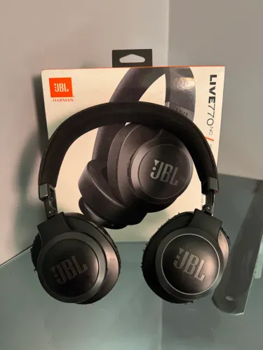 Fone de ouvido JBL live770 NC