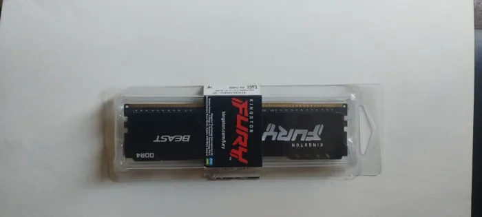 Memória RAM Kingston Fury Beats 8GB DD4 3200mhz KF426C16BB/8 Cor Preto