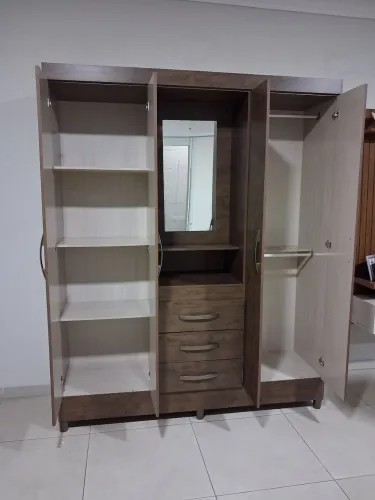Guarda roupa