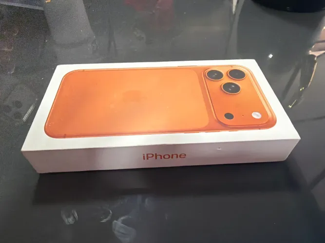 iPhone 17 pro max 256 lacrado