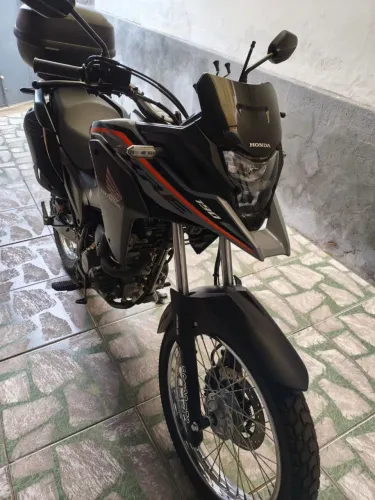 Honda XRE 190 Adventure 2025/2025 - Única Dona - Apenas 5.900 km!