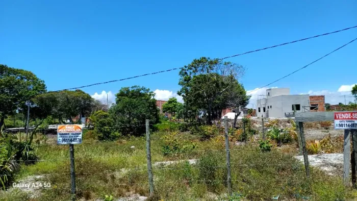 Lote em Balneário Costa Azul,Alcobaça Bahia. Contato zap 73 9 *