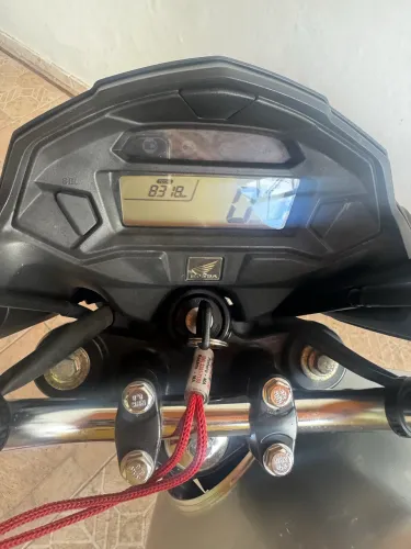 Vendo moto start 160