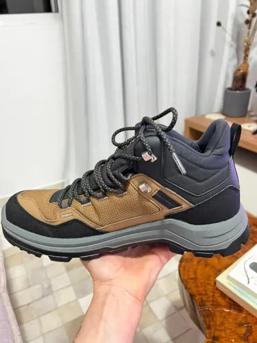Bota Masculina Impermeável de Trilha MH100 Quechua No 39