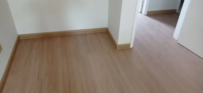 Piso laminado click