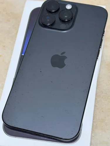 iPhone 16 pro Max preto