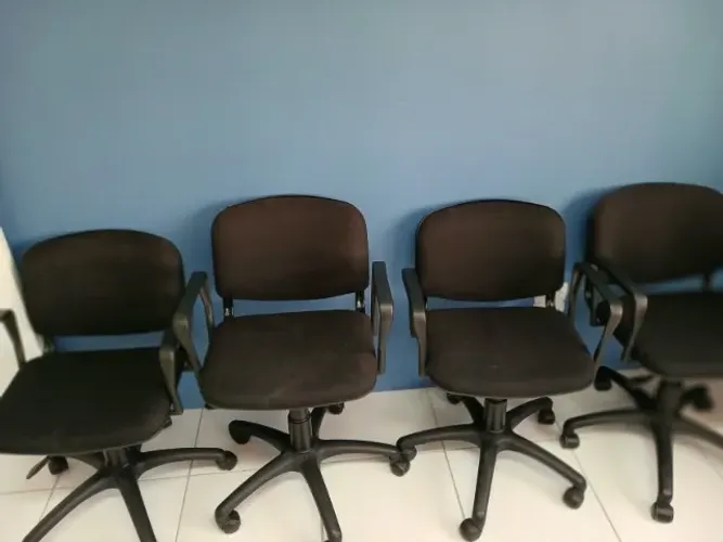 CADEIRAS DE ESCRITÓRIO