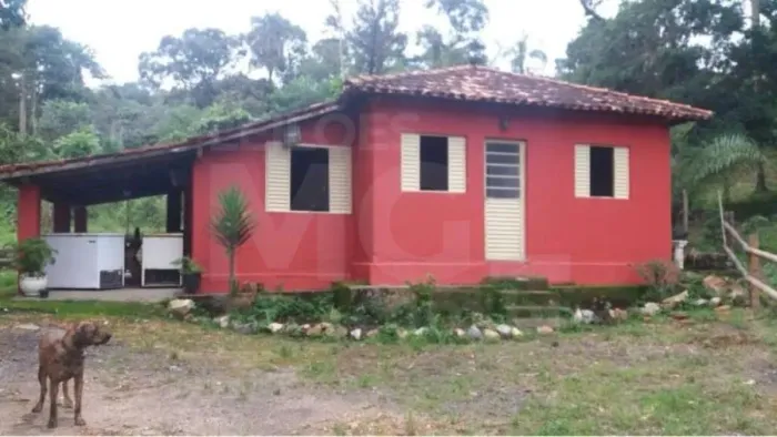 MATEUS LEME/MG  Terreno com  hectares (242.000m²) na MG 050