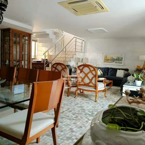 Cobertura Duplex de 5 Quartos com 4 Suítes, Piscina e Churrasqueira - Recreio