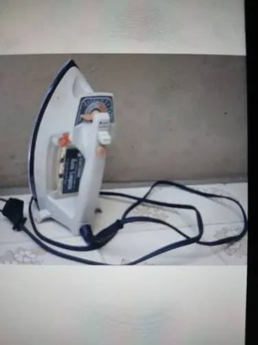 Ferro de passar roupa, a vapor da Black & Decker