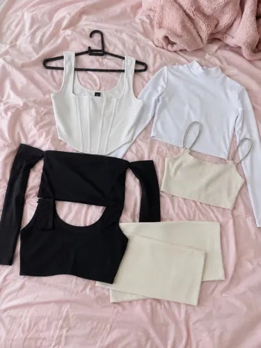 Lote roupas femininas blusinhas e conjunto