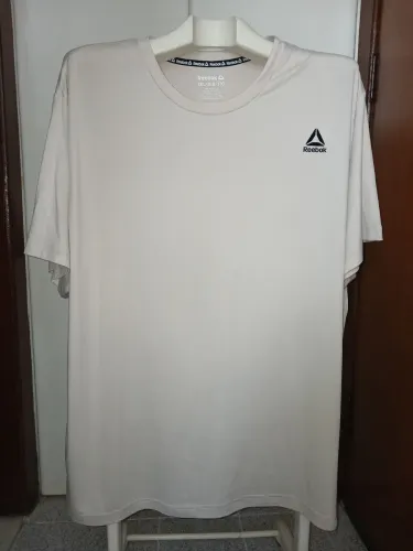 Oportunidade camisa Reebok dryfit tam. 3XL nova nunca usada trazida dos EUA com etiqueta