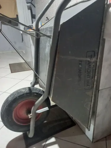 Carinho de mão em Bom estado tramontina