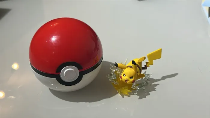 Estátua Miniatura Pokémon Pikachu