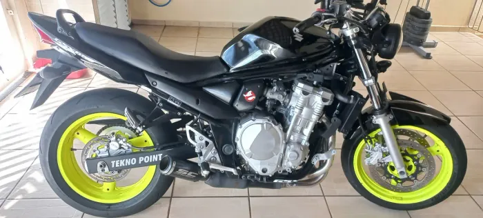 Suzuki GSX650F CONSERVADISSIMA