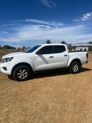 Nissan Frontier S CD 4X4 2.3 TB Diesel Mec. 2022