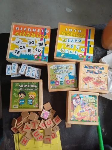 Jogos pedagógicos em MDF