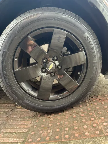 Vendo roda captiva 2010