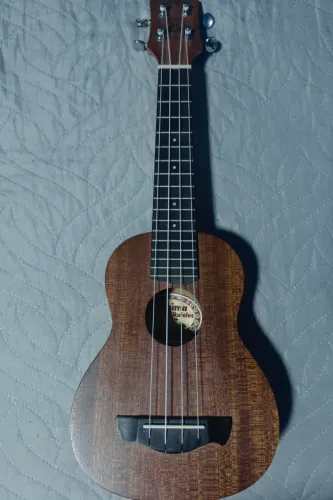 Ukulele TAGIMA