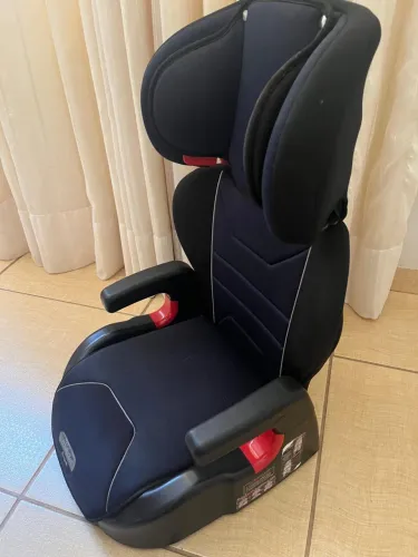 cadeirinha de bebê semi nova