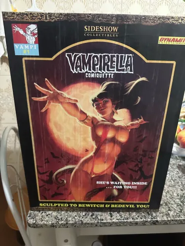     Estátua Vampirella Sideshow 1/4 Original Caixa/Isopor