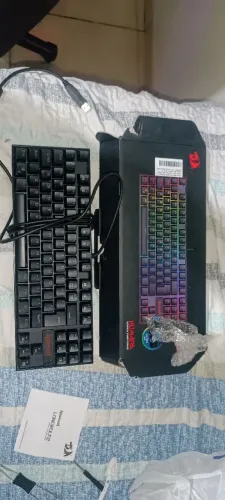 Teclado Mecânico Gamer Redrogon Kumara Anti-Ghosting,RGB Switch Outemu Blue , ABNT, Preto 