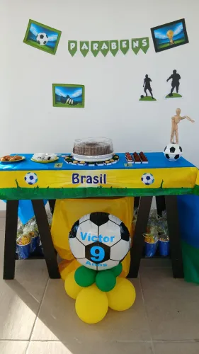 Decoração para festa de aniversário com tema da COPA do MUNDO