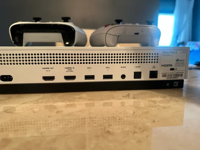 Xbox One S
