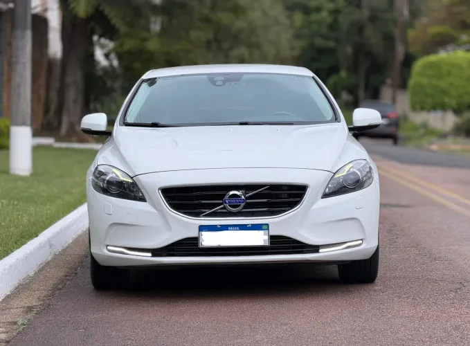 Volvo V40 T-4 2.0 Aut./mec. 2015