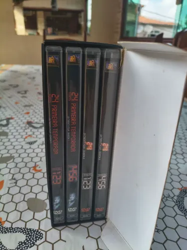 Box dvd série 24 horas temporada 1 e 2 