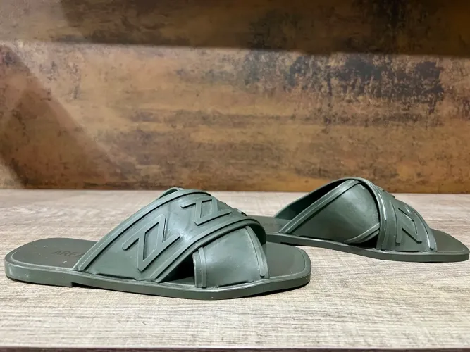 Slide Arezzo N.33 novo