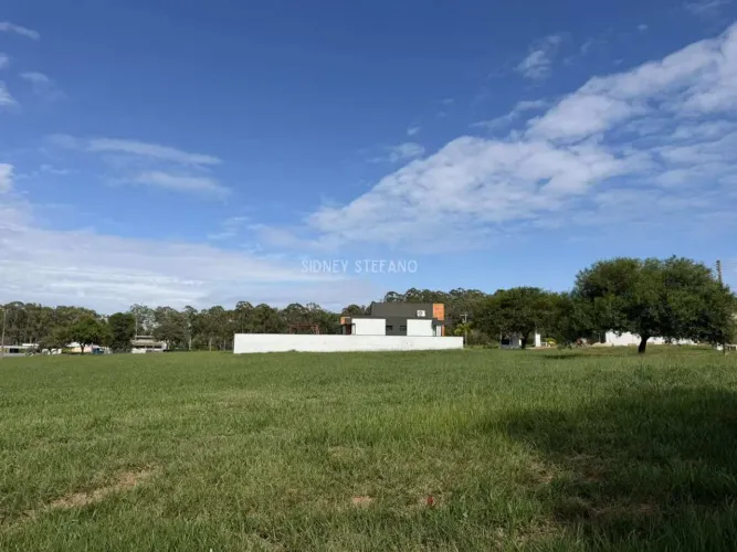 Terreno Próximo a portaria de serviços de 600 m² do Santa Bárbara Resort Residence