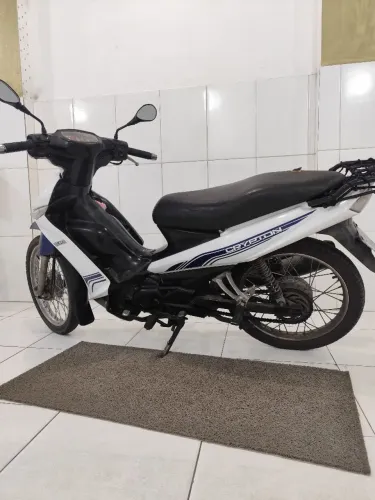 VENDE-SE MOTO CRYPTON 