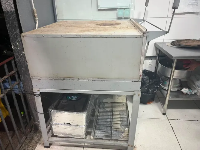 FORNO ELETRICO PARA PIZZA 220W USADO