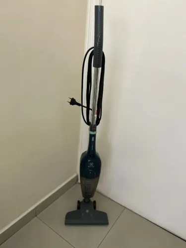 Aspirador de Pó Vertical Electrolux STK14 2 em 1 - 1450W 