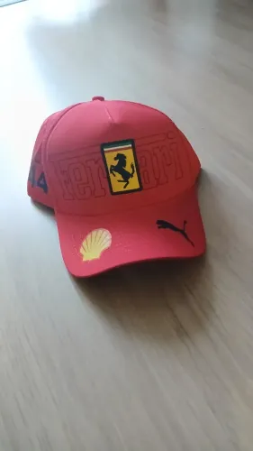 Boné Ferrari -Hamilton 44