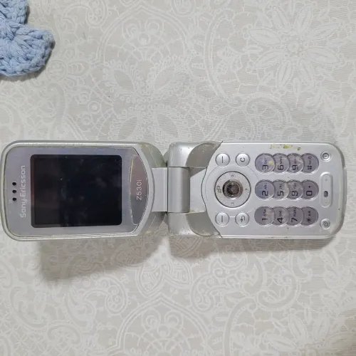 Sony Ericsson Z530i