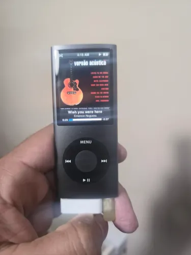 Ipod nano 4°geração, 16gb, TROCAR BATERIA.