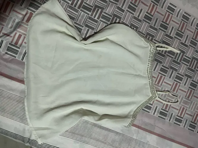 Camisas brancas