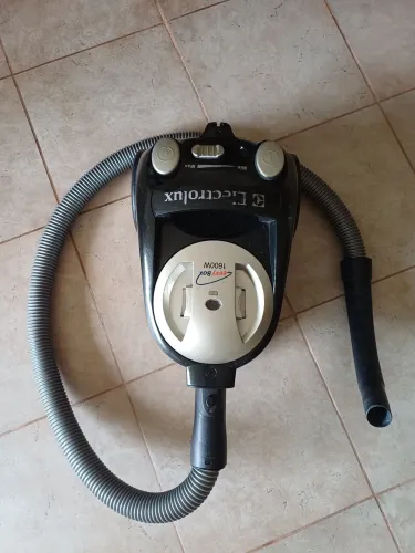 Aspirador de pó Eletrolux (1600w)