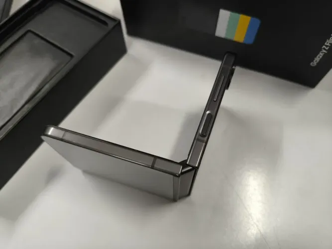 GALAXY Z FLIP 5 512GB