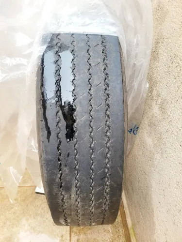 Pneus 275/80/22,5