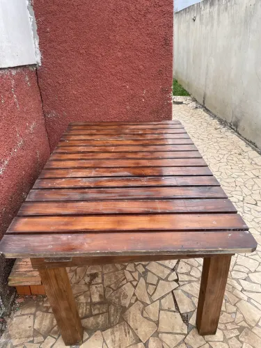 Mesa com cadeira
