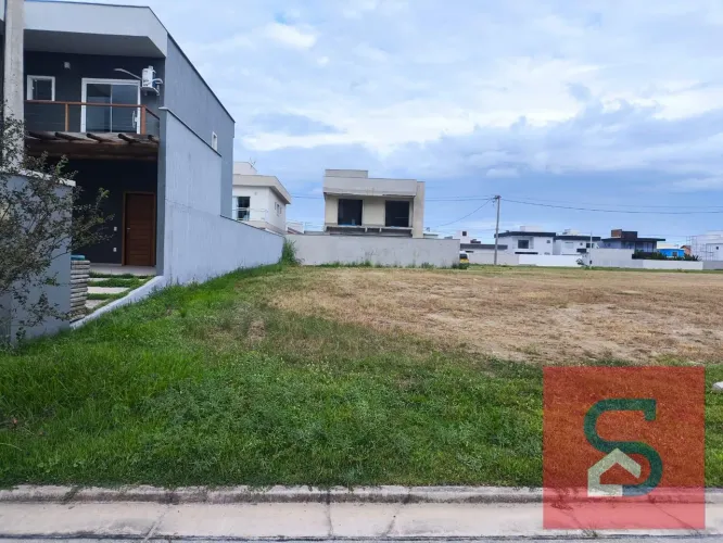 Terreno em condomínio Alto Padrao- Cabo Frio