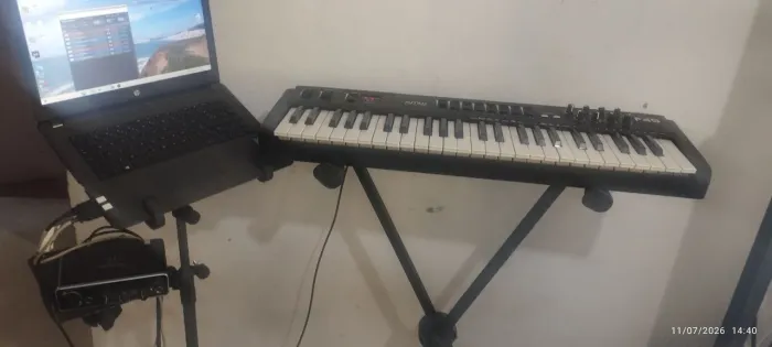 Computador teclado placa de áudio e suporte para computador