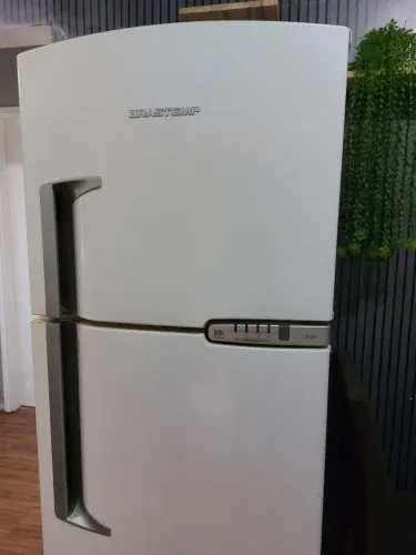 Geladeira Brastemp Frost free, modelo BRM39