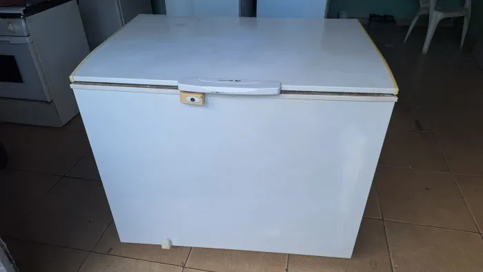 Freezer congelador Electrolux 305 Litros