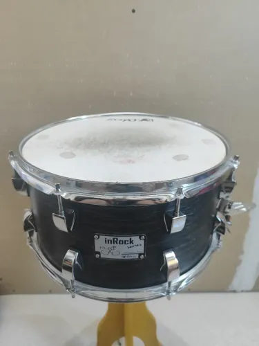 1 Caixa Odery inRock Black Ash 13x7" Revestimento Especial Amadeirado e Casco em Basswood