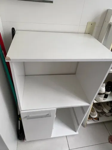 Estante para organização em perfeito estado de uso